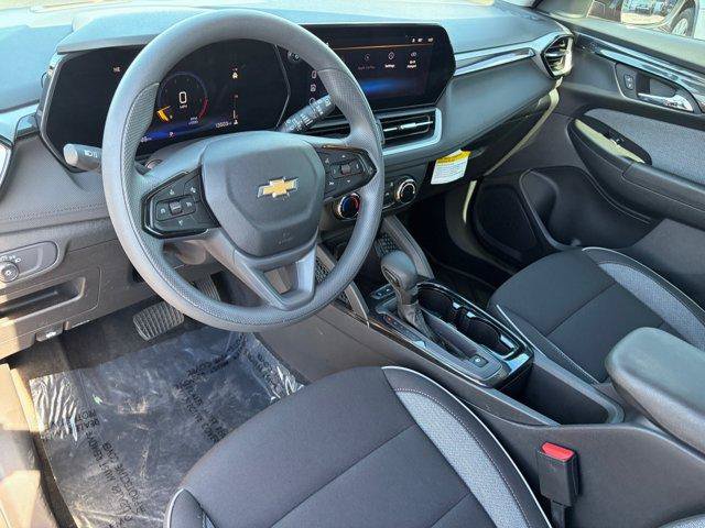 Used 2025 Chevrolet TrailBlazer LS w/ LS Confidence Package FWD image 15