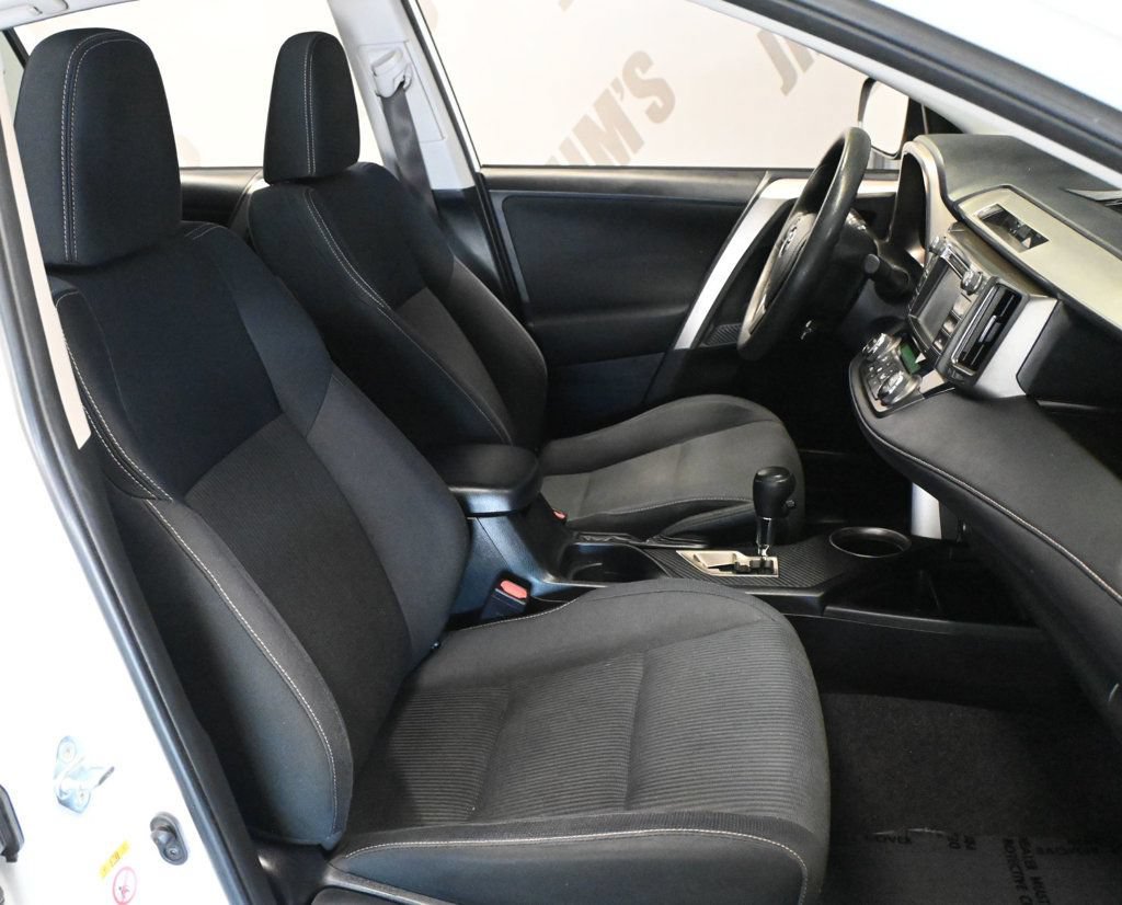 Used 2013 Toyota RAV4 XLE FWD image 18