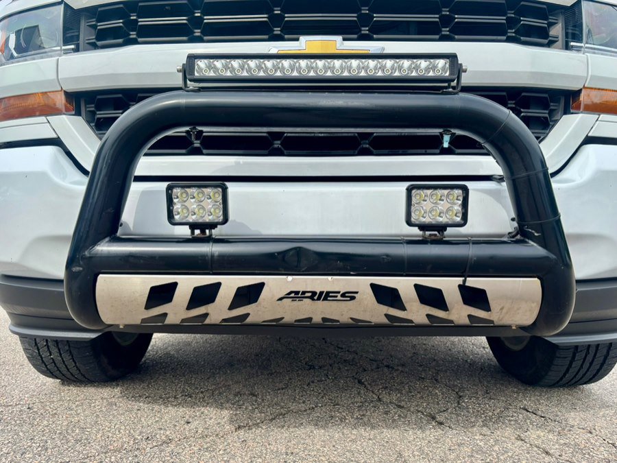 Used 2019 Chevrolet Silverado 1500 Custom w/ Custom Convenience Package AWD/4WD image 31