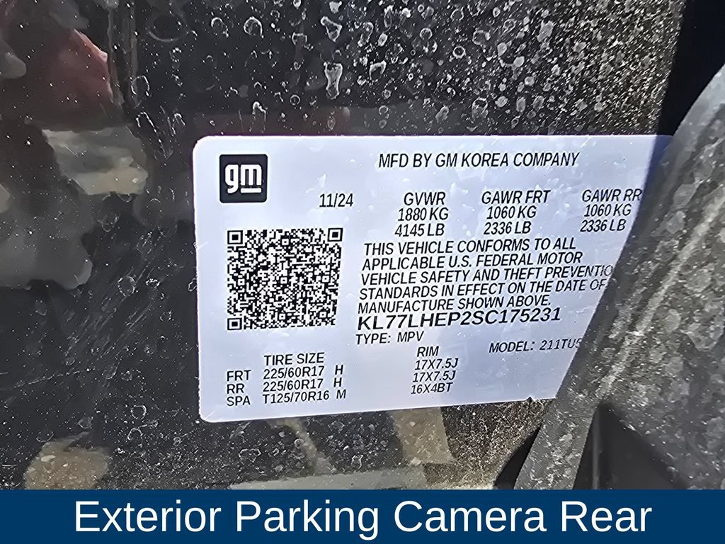 Used 2025 Chevrolet Trax LT FWD image 11