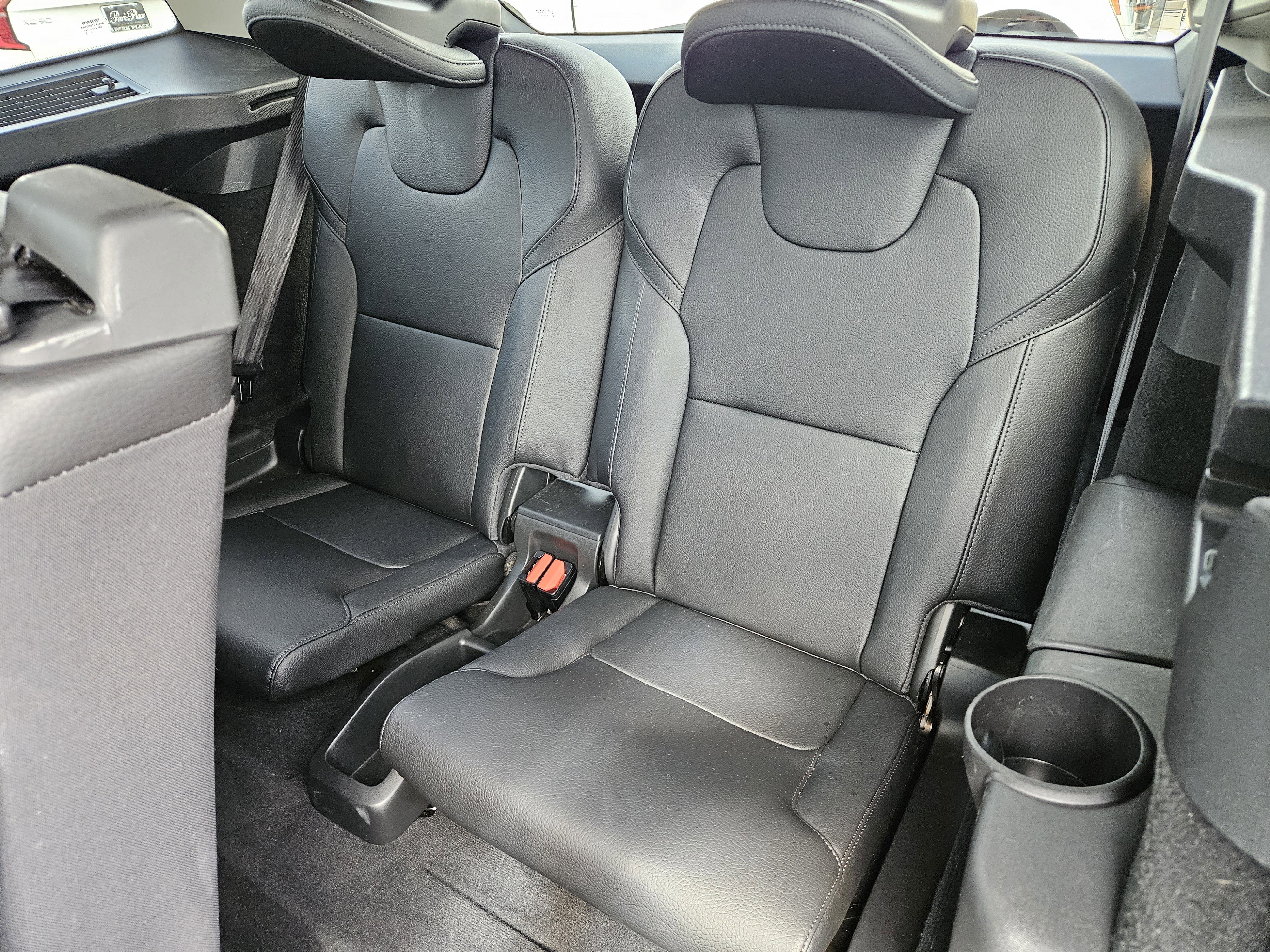 Used 2018 Volvo XC90 T6 Momentum w/ Convenience Package image 41