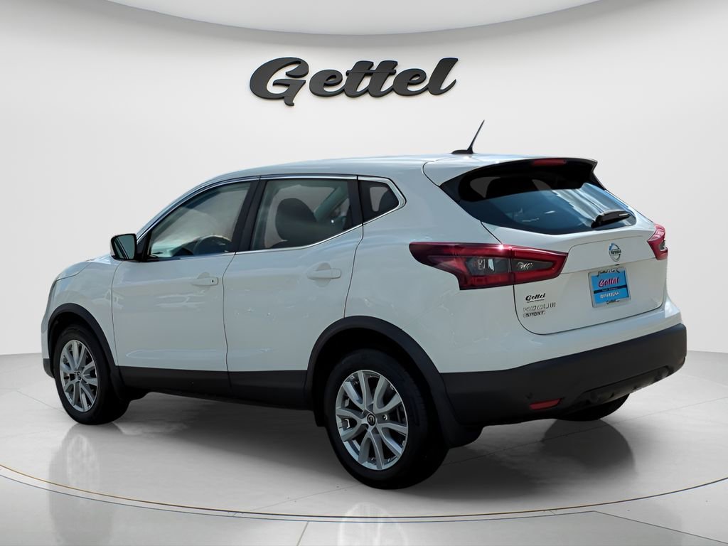 Certified 2022 Nissan Rogue Sport S image 7