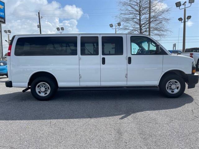 Used 2022 Chevrolet Express 3500 LS image 8