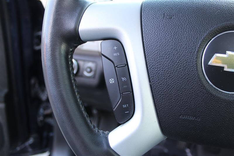 Used 2011 Chevrolet Traverse LTZ w/ LPO, 'HIT The Road' Package AWD/4WD image 15