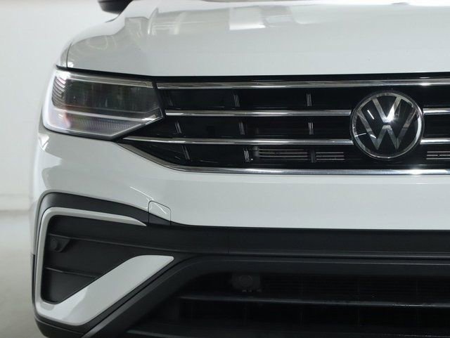 Used 2024 Volkswagen Tiguan SE FWD image 7