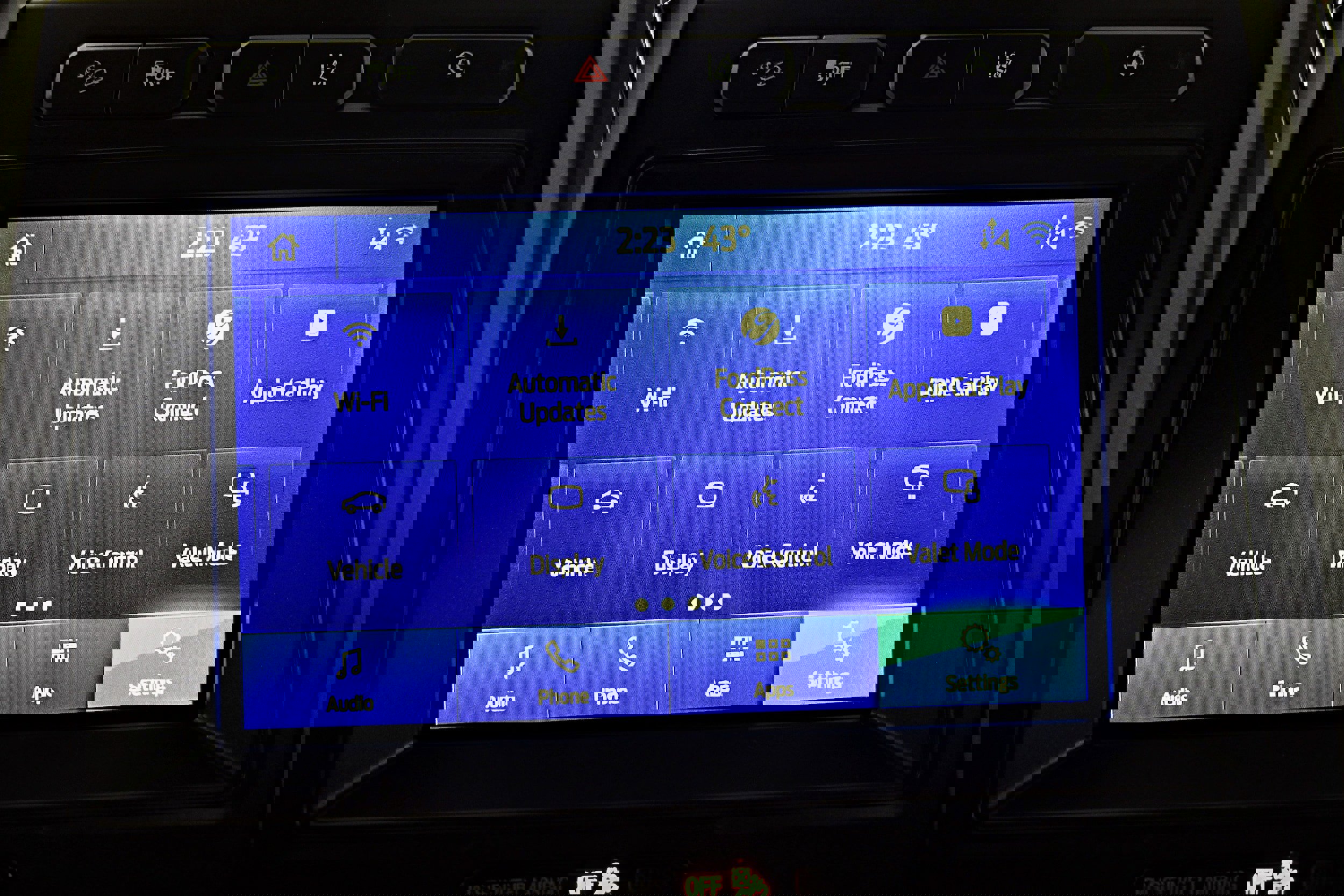 Used 2021 Ford Expedition XLT image 13