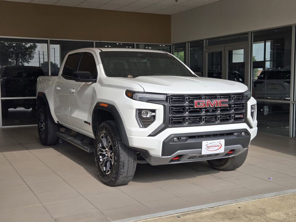 Used 2024 GMC Canyon AT4 w/ Technology Package AWD/4WD image 3