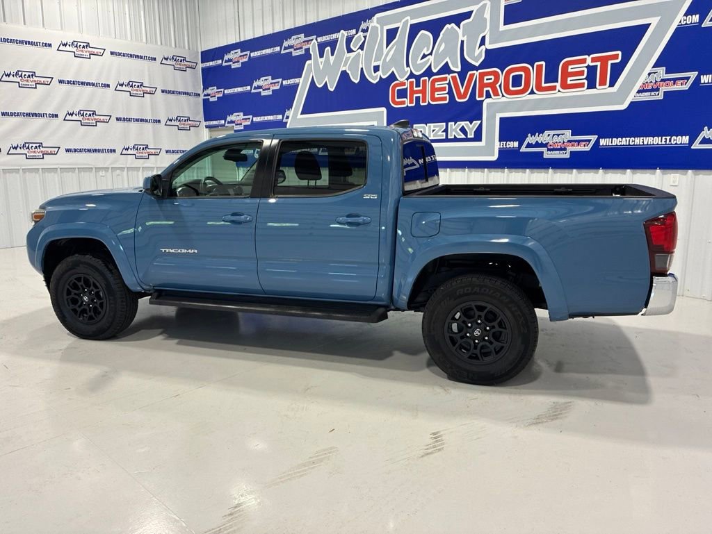 Used 2019 Toyota Tacoma SR5 AWD/4WD image 3