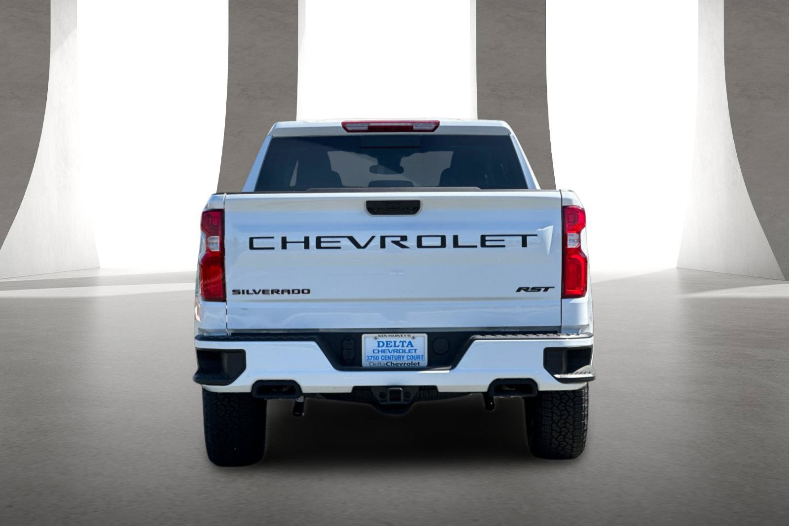 New 2026 Chevrolet Silverado 1500 RST w/ Redline Edition AWD/4WD image 5
