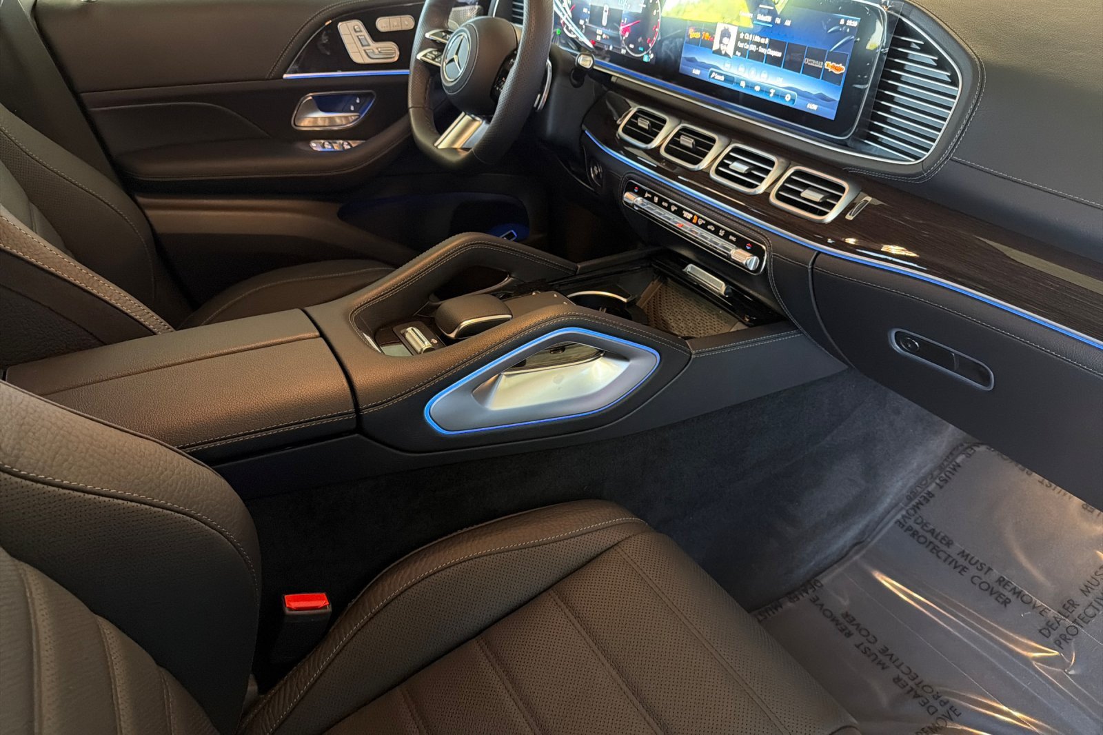 New 2025 Mercedes-Benz GLS 580 4MATIC image 16
