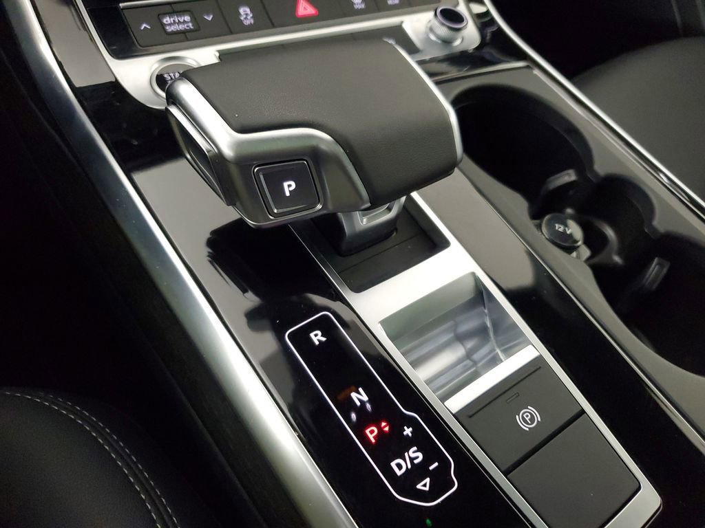 Used 2025 Audi Q7 2.0T Premium w/ Convenience Package image 32