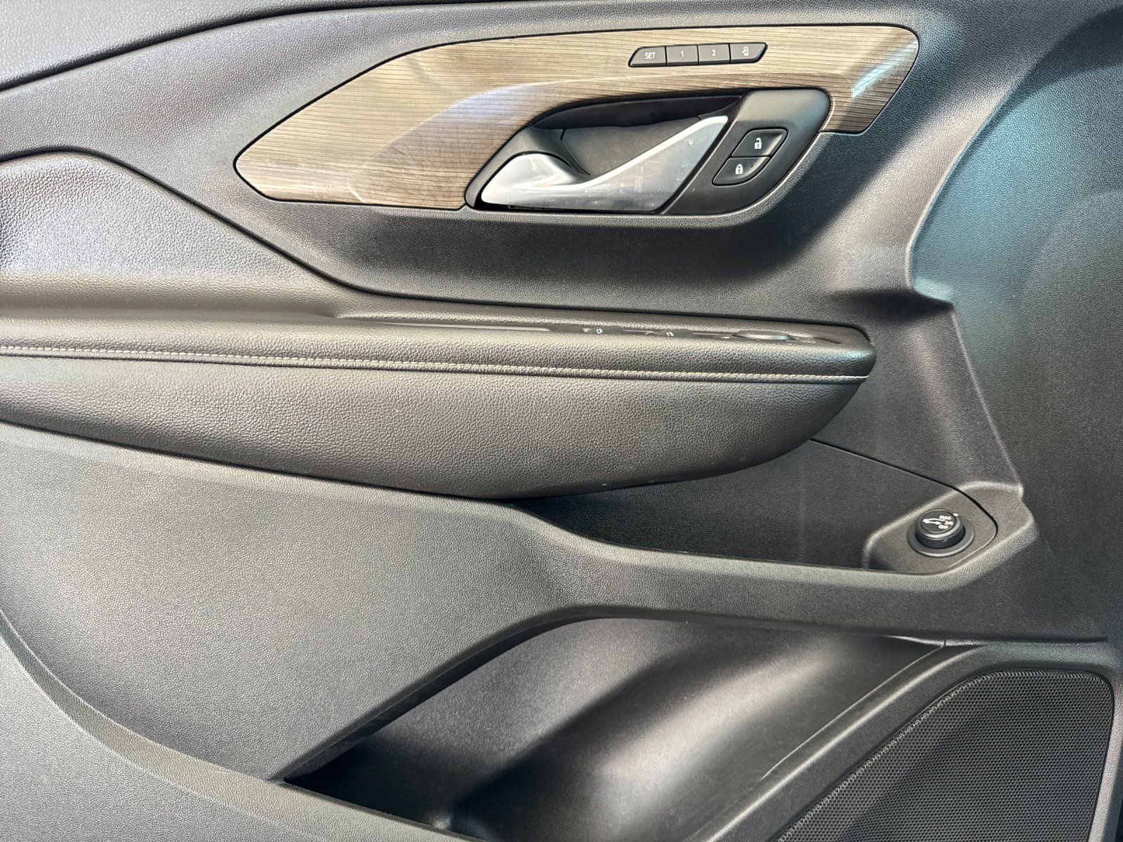 Used 2022 GMC Terrain Denali image 10