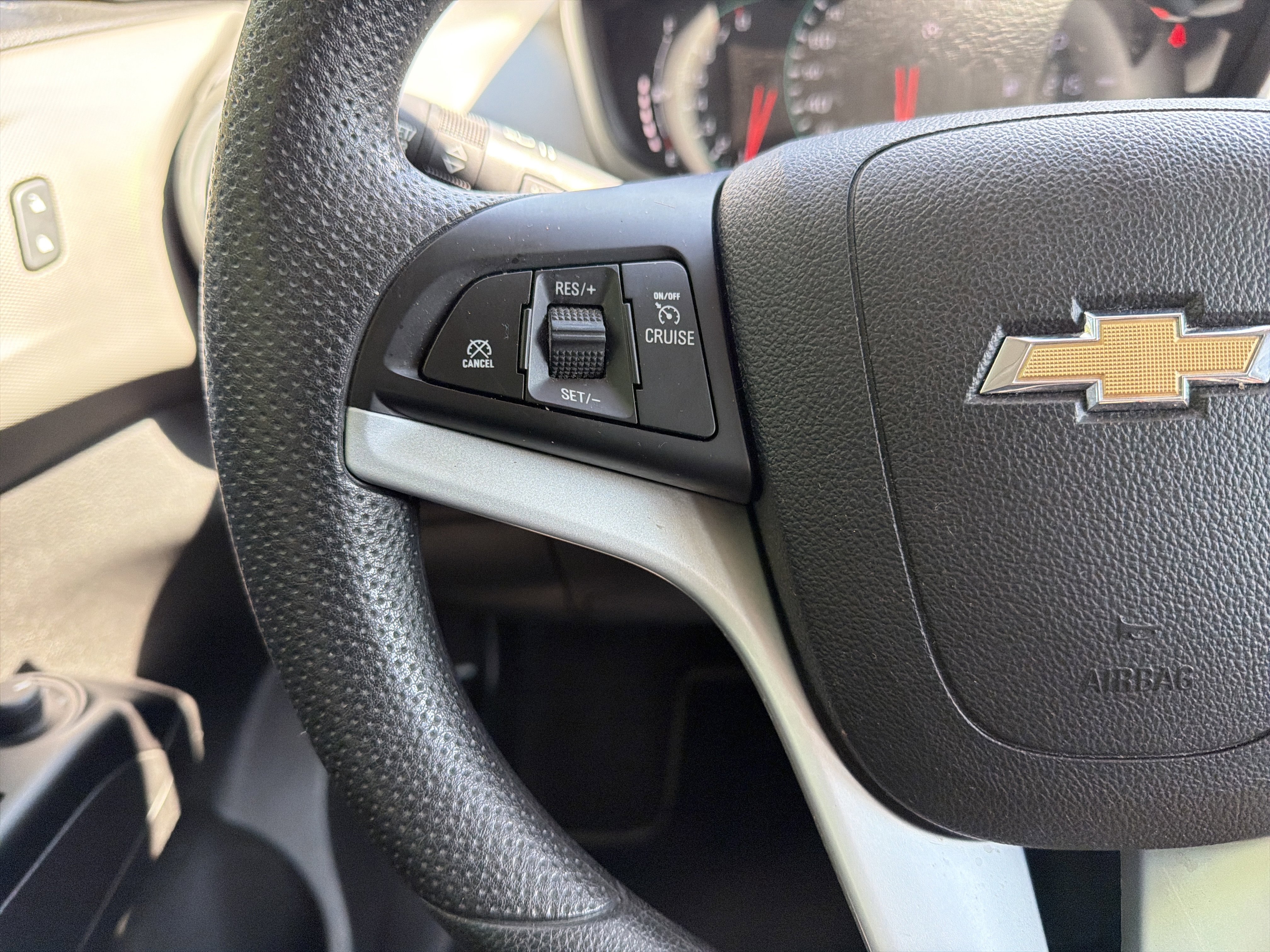 Used 2018 Chevrolet Sonic LT FWD image 19