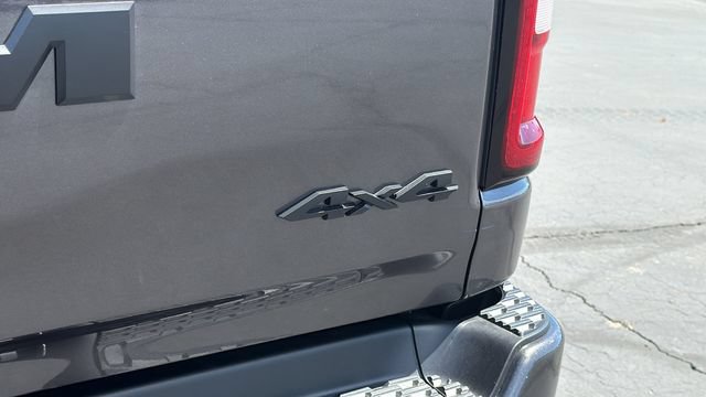 New 2026 RAM 1500 Express AWD/4WD image 12