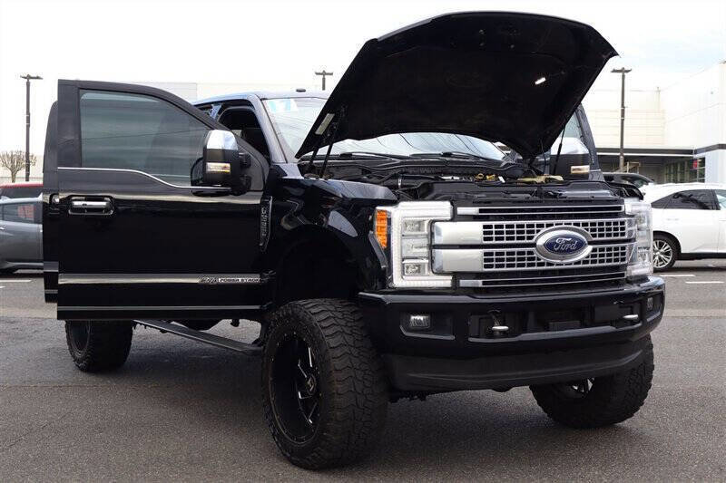 Used 2017 Ford F350 Platinum w/ Platinum Ultimate Package image 37