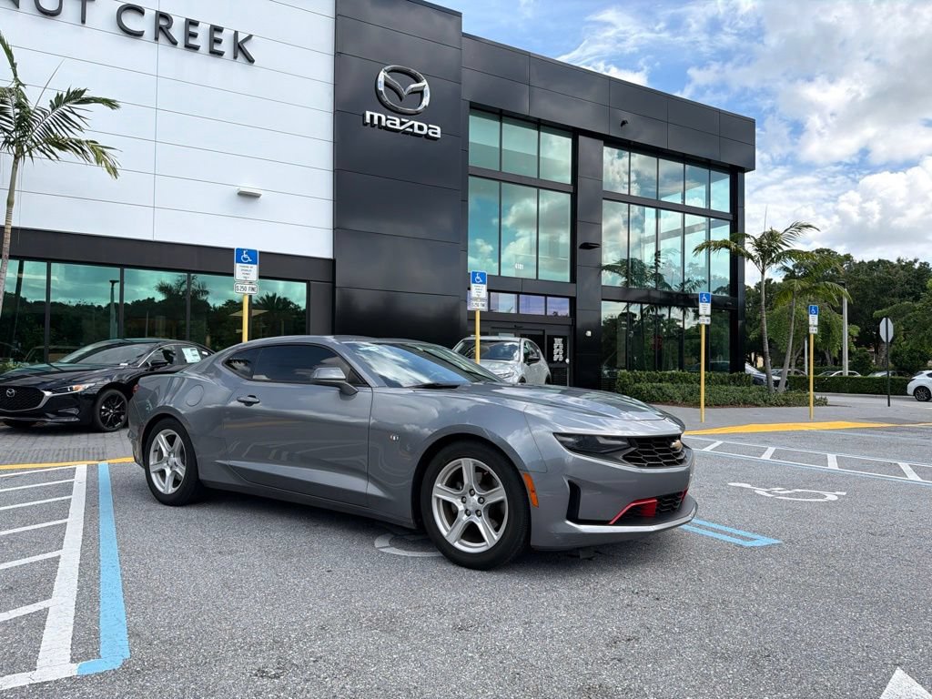 Used 2019 Chevrolet Camaro LT RWD image 2