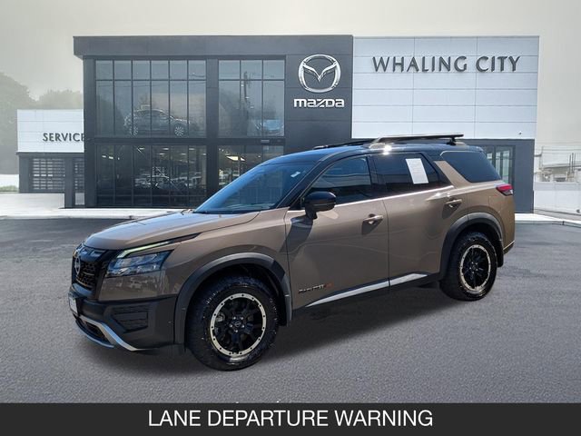 Used 2024 Nissan Pathfinder Rock Creek AWD/4WD image 3