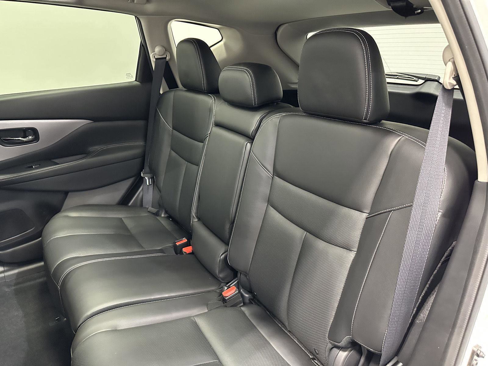 Used 2021 Nissan Murano SL w/ SL Moonroof Package image 26