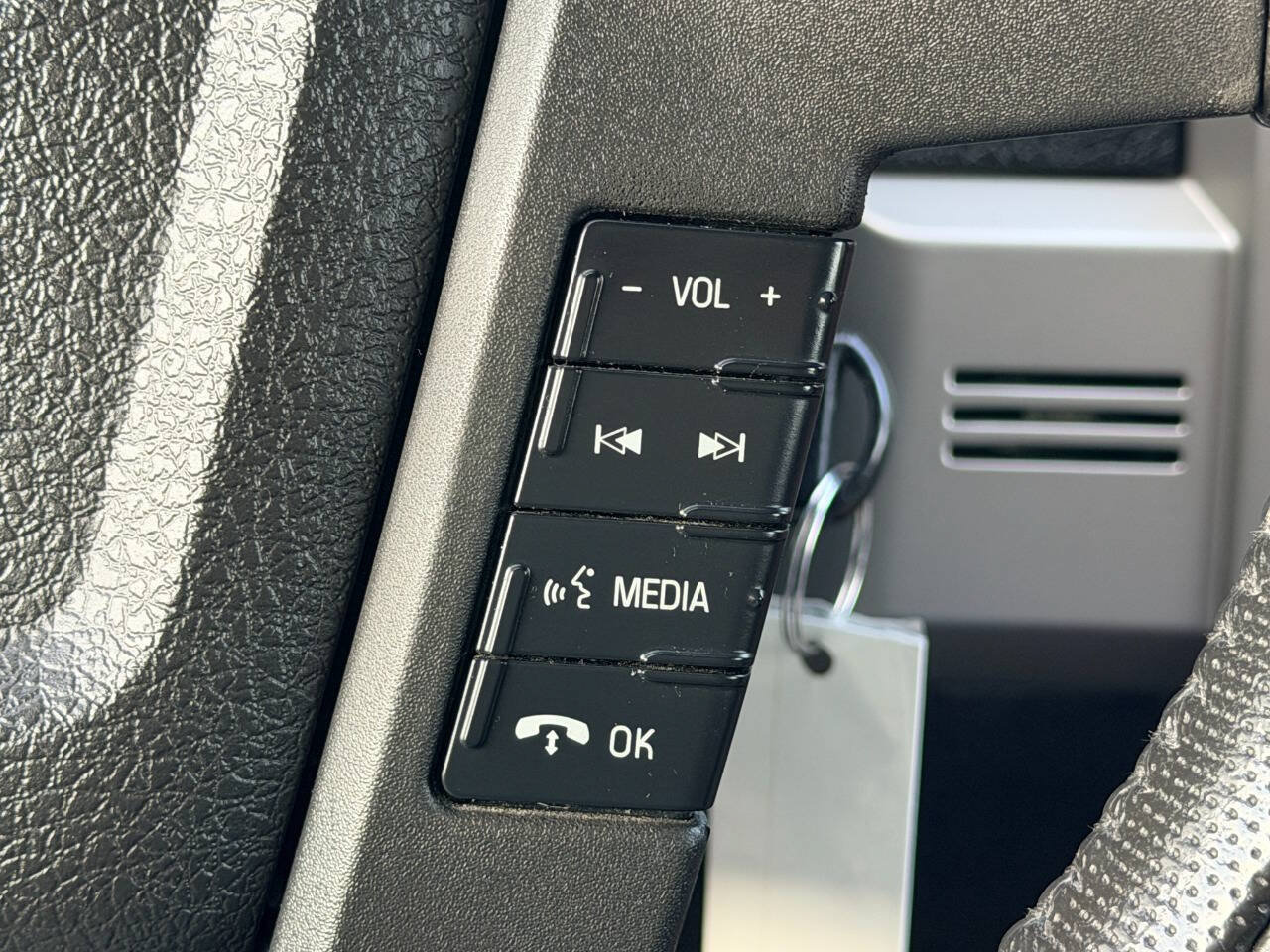 Used 2010 Ford F150 Raptor AWD/4WD image 26