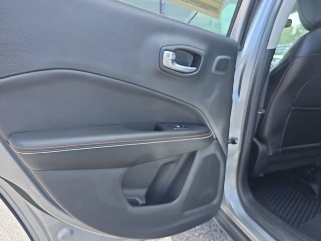 Used 2021 Jeep Compass Latitude w/ Sun and Sound Group FWD image 28