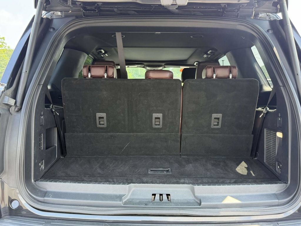 Used 2022 Ford Expedition Limited AWD/4WD image 10