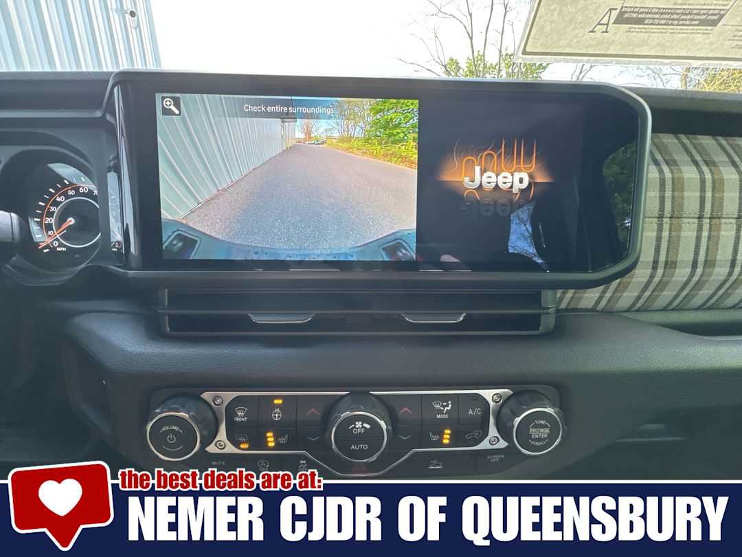 New 2026 Jeep Gladiator Sport AWD/4WD image 17