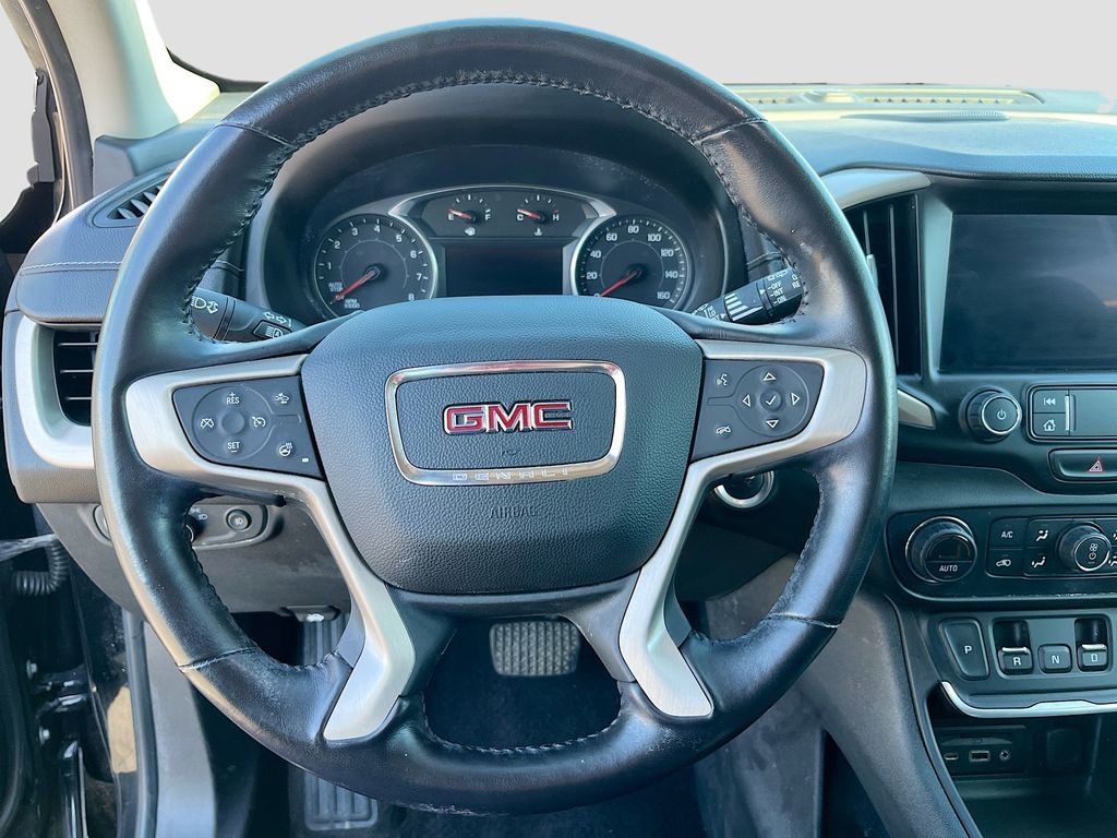 Used 2020 GMC Terrain Denali w/ Denali Premium Package image 11