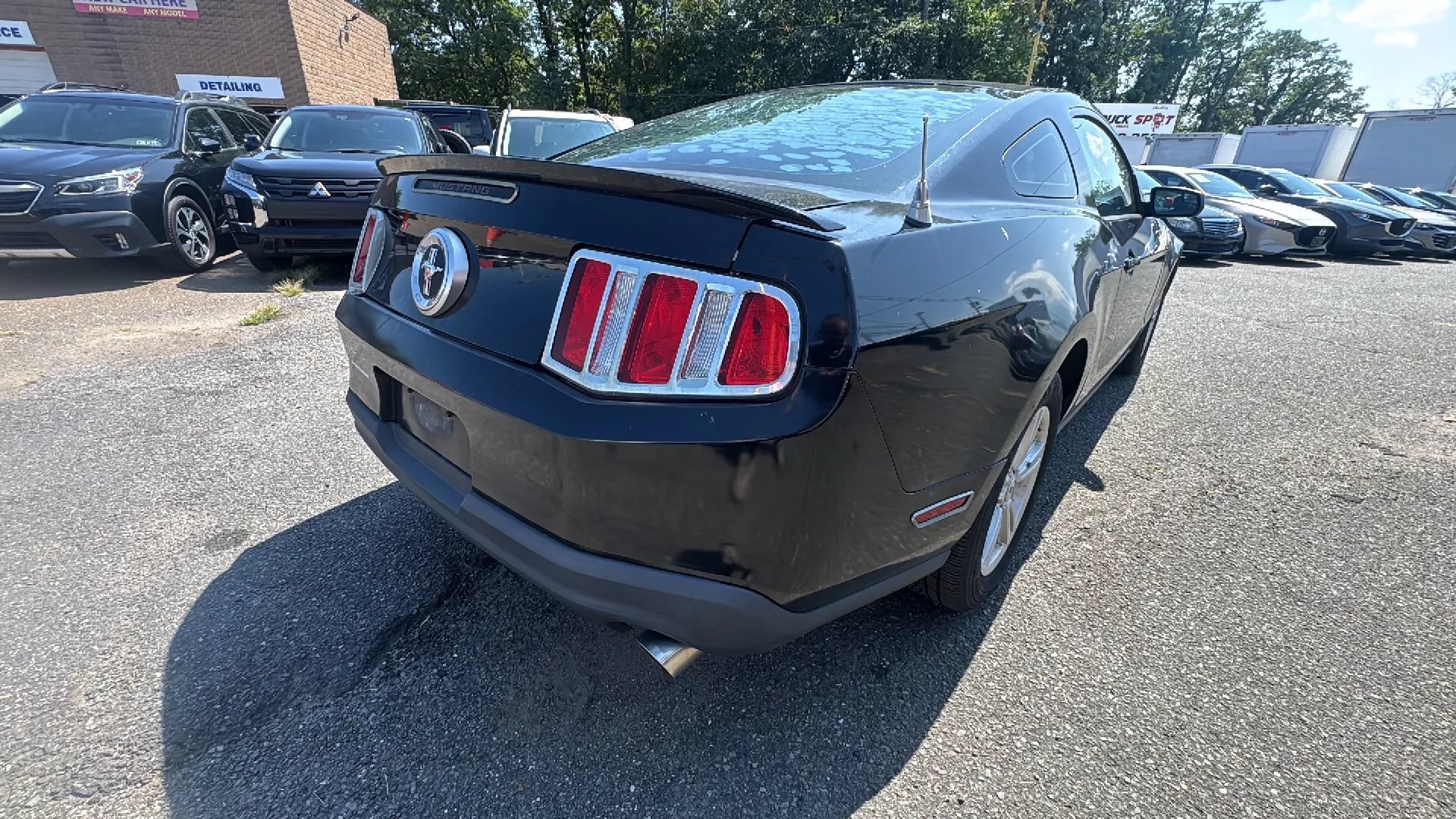 Used 2011 Ford Mustang Coupe w/ 101A Rapid Spec Order Code RWD image 5