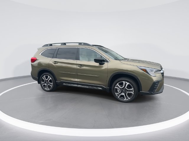 New 2026 Subaru Ascent Limited AWD/4WD image 9