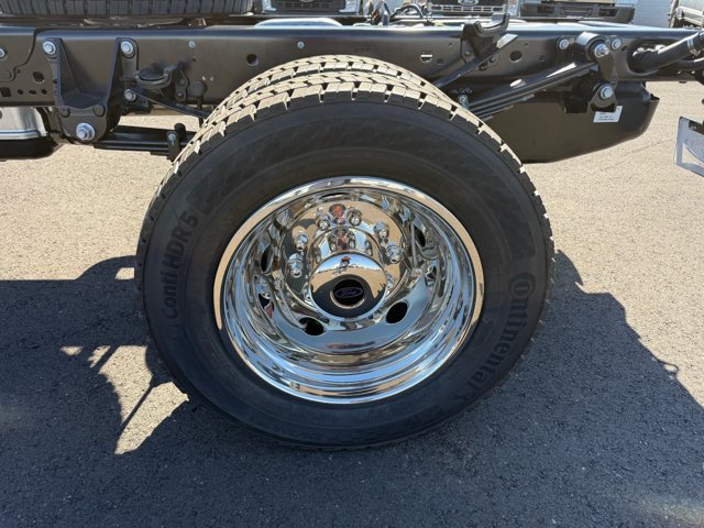 New 2026 Ford F550 4x4 Supercab Super Duty image 19