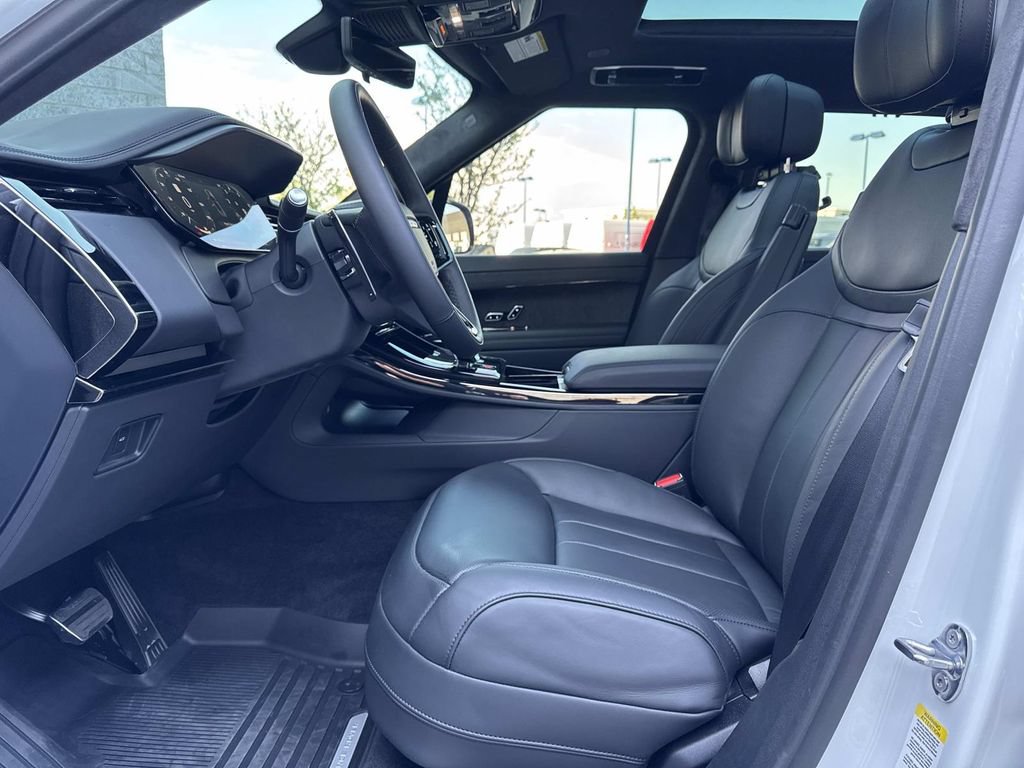 Used 2025 Land Rover Range Rover Sport Autobiography AWD/4WD image 21