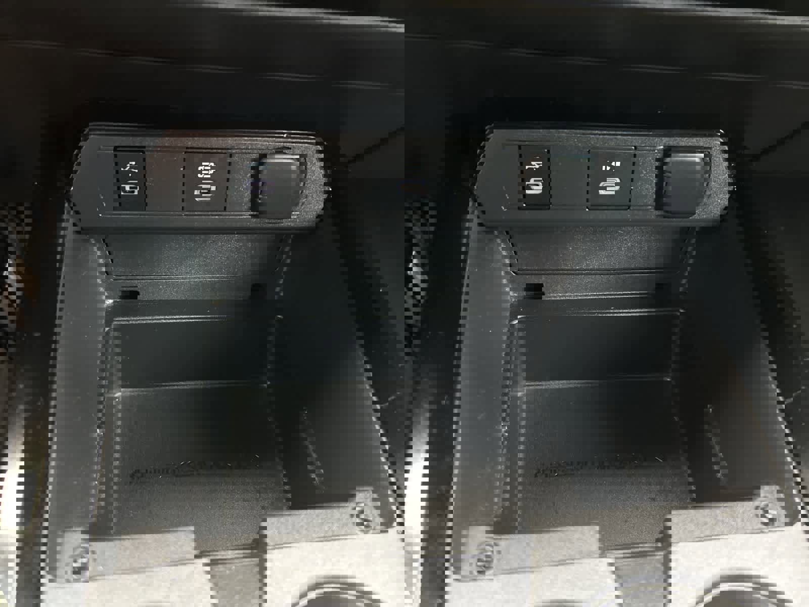 Used 2024 Toyota Prius Prime SE image 31