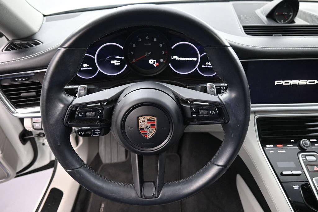 Certified 2023 Porsche Panamera Platinum Edition RWD image 11
