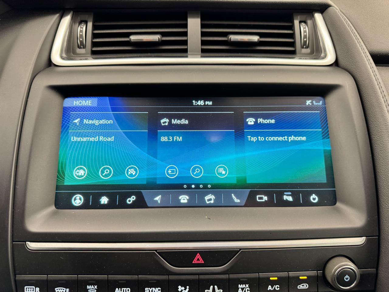 Used 2020 Jaguar E-PACE AWD/4WD image 32