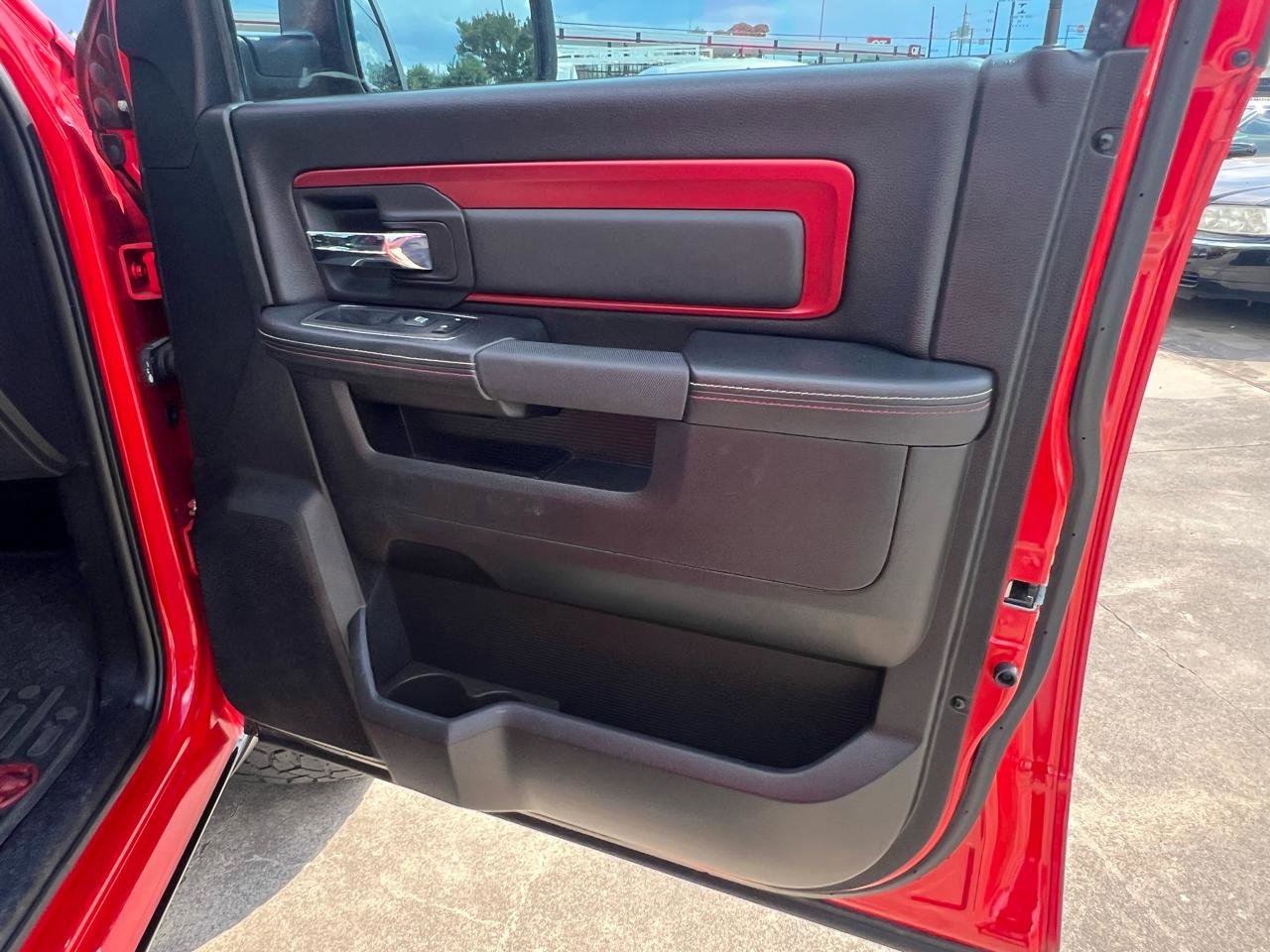 Used 2016 RAM 1500 Rebel AWD/4WD image 35