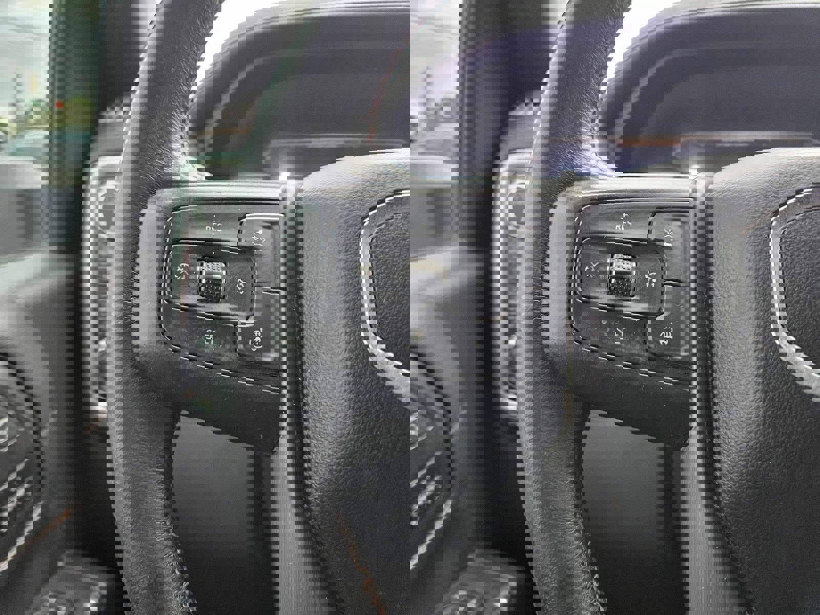 Used 2021 GMC Sierra 2500 AT4 w/ AT4 Premium Plus Package image 47