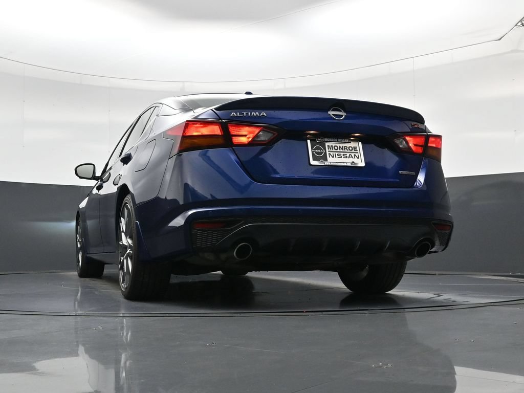 Used 2024 Nissan Altima 2.0 SR FWD image 17