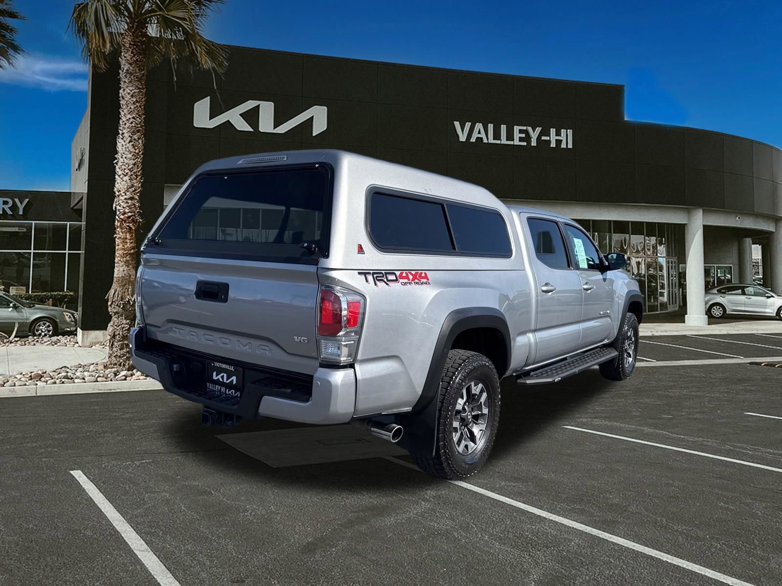 Used 2021 Toyota Tacoma TRD Off-Road w/ Technology Package image 7