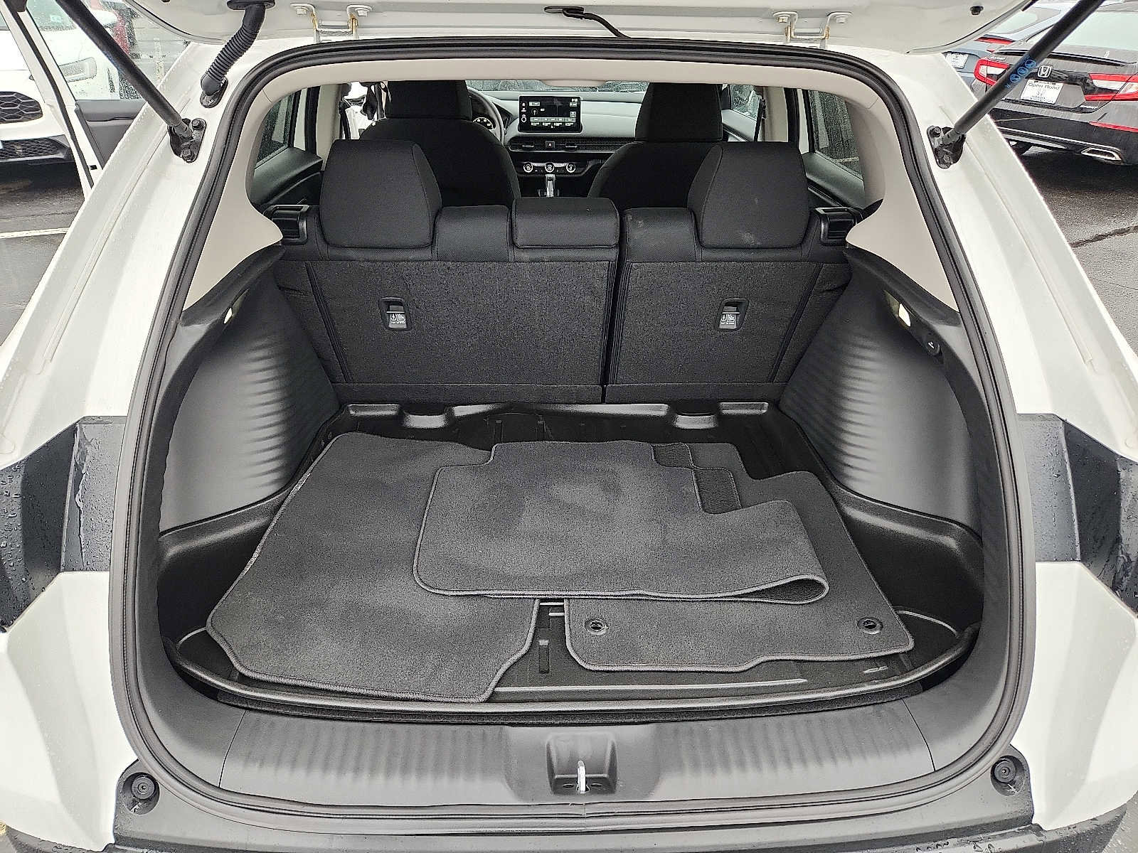 Certified 2026 Honda HR-V LX image 28