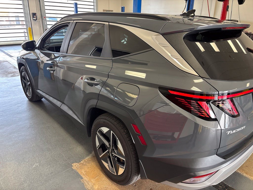 Used 2025 Hyundai Tucson SEL FWD image 8