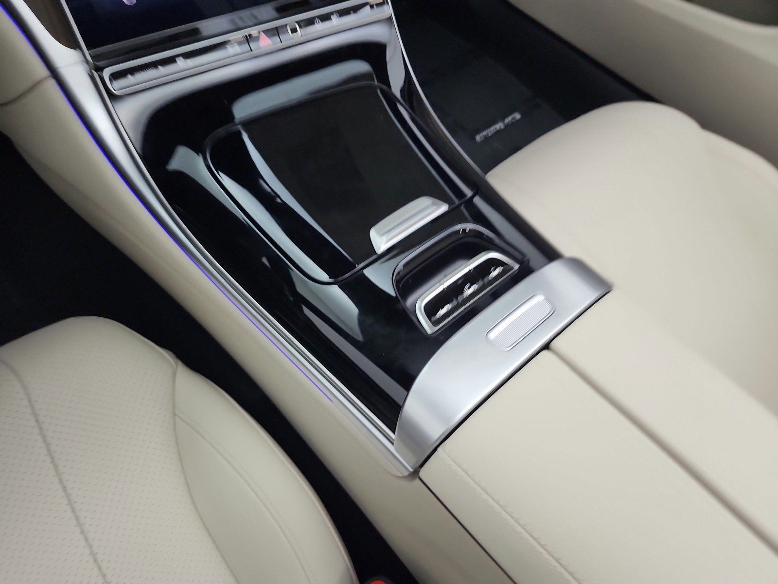 New 2026 Mercedes-Benz CLE 300 4MATIC Cabriolet image 10