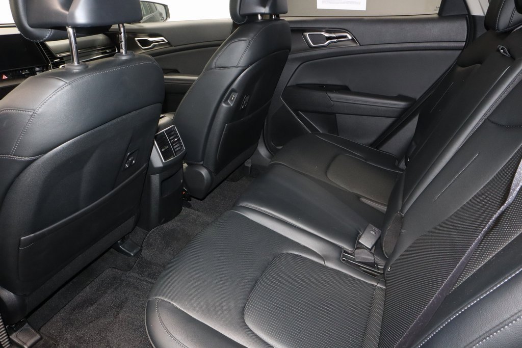Used 2024 Kia Sportage EX image 21