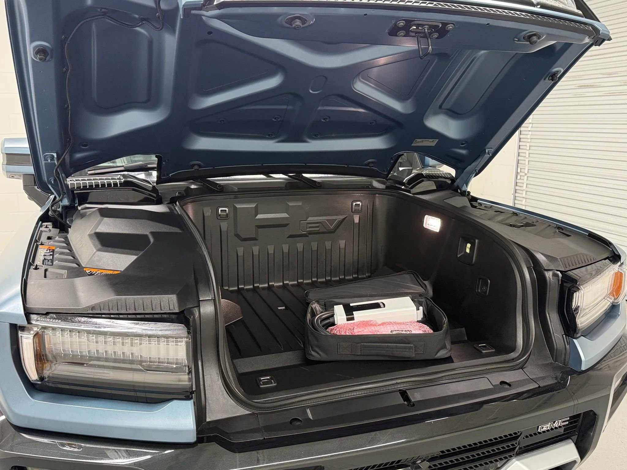 Used 2024 GMC Hummer EV 3X w/ Omega Edition image 51