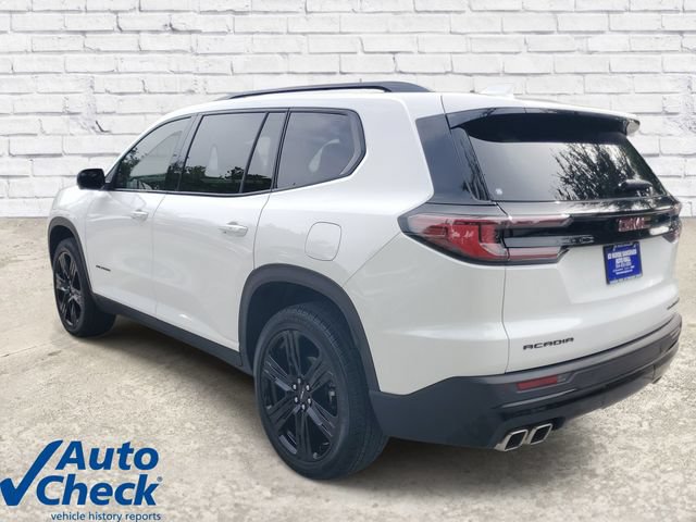 Used 2025 GMC Acadia Elevation w/ Black Edition FWD image 2