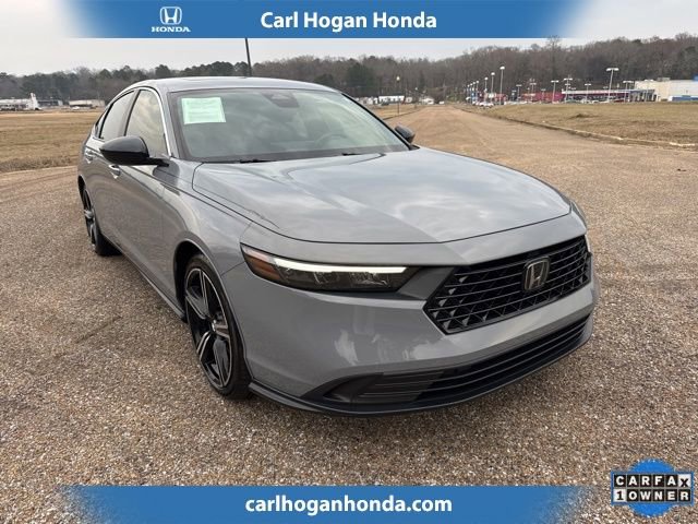 Used 2024 Honda Accord Sport image 2