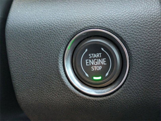 Used 2025 GMC Acadia Elevation image 25