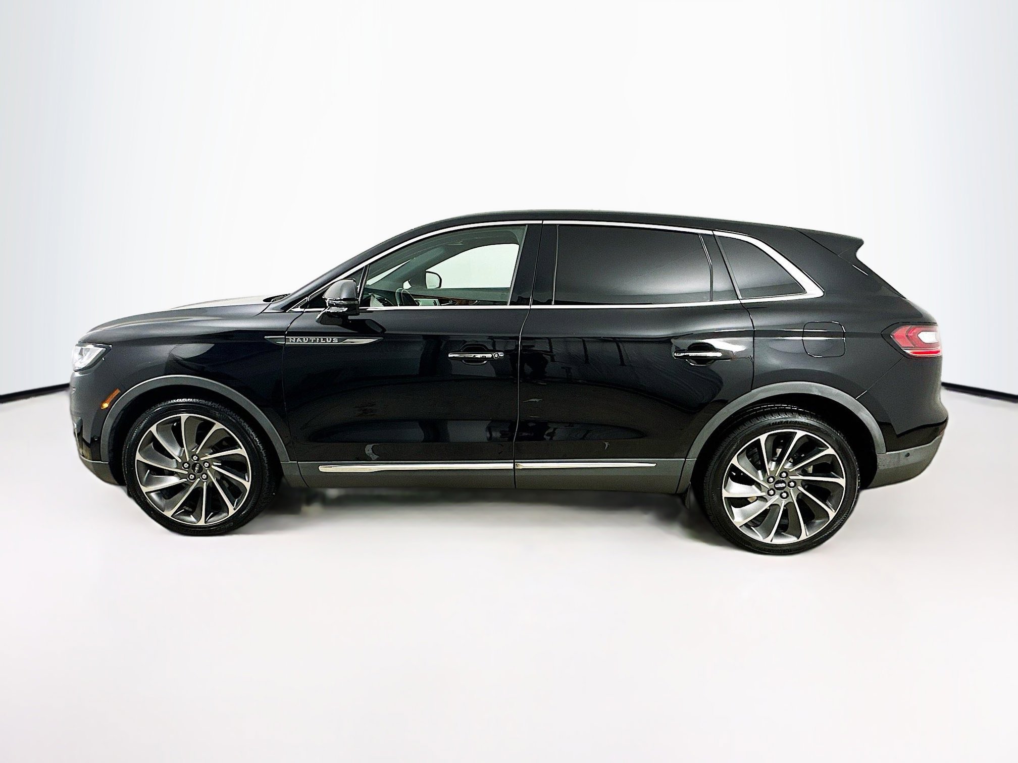 Used 2019 Lincoln Nautilus Reserve w/ Ultimate Package image 8