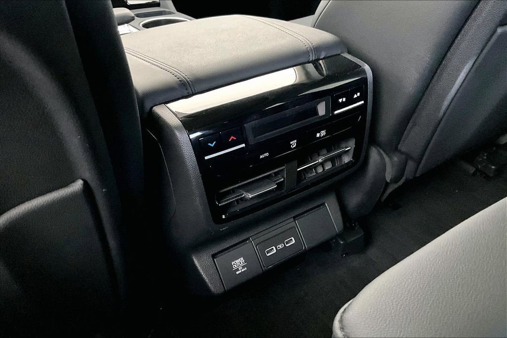 Certified 2023 Acura MDX FWD image 29