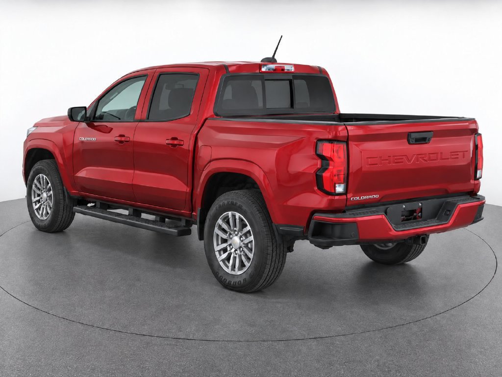 Used 2025 Chevrolet Colorado LT w/ LT Convenience Package RWD image 3