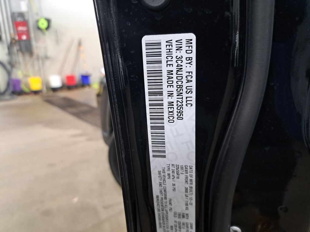 Certified 2022 Jeep Compass Limited AWD/4WD image 33